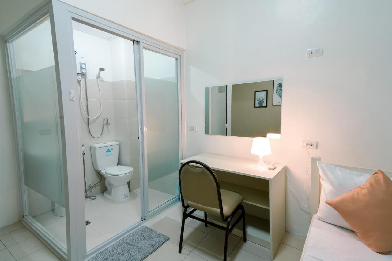 Tarasa Hostel Pasay Bagian luar foto
