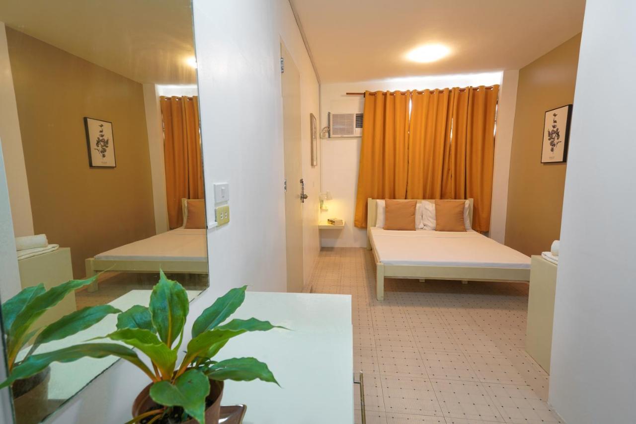 Tarasa Hostel Pasay Bagian luar foto