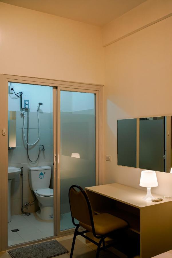 Tarasa Hostel Pasay Bagian luar foto