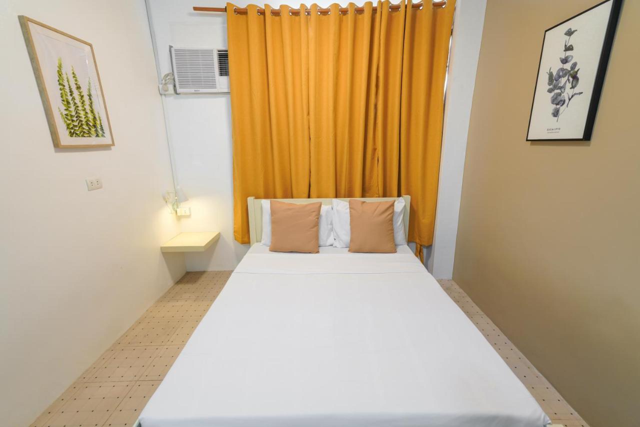 Tarasa Hostel Pasay Bagian luar foto