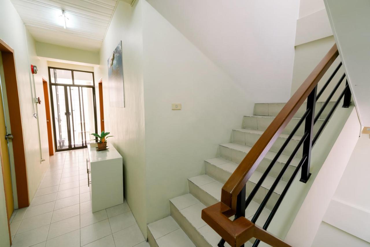 Tarasa Hostel Pasay Bagian luar foto