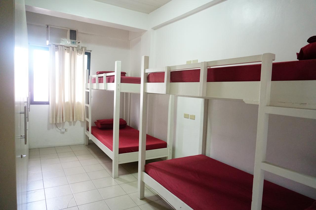 Tarasa Hostel Pasay Bagian luar foto