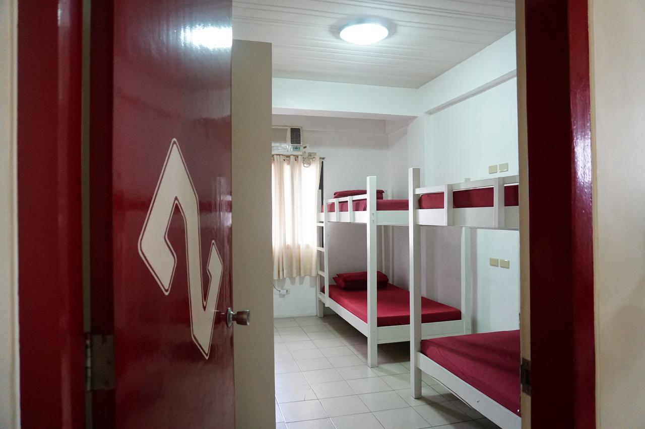 Tarasa Hostel Pasay Bagian luar foto